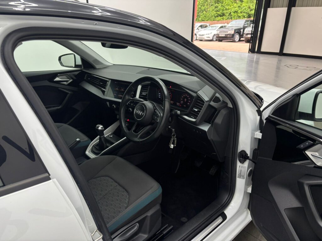 Audi A1 1.0 TFSI 30 Sport Sportback Euro 6 (s/s) 5dr
